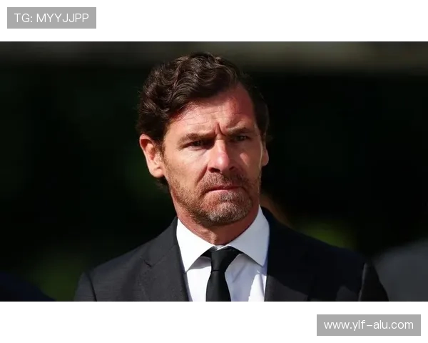 足球明星去世引发球迷哀悼与怀念社交媒体上涌现感人留言与纪念活动