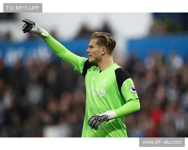 足球明星卡里乌斯的职业生涯起伏与重返赛场的励志故事