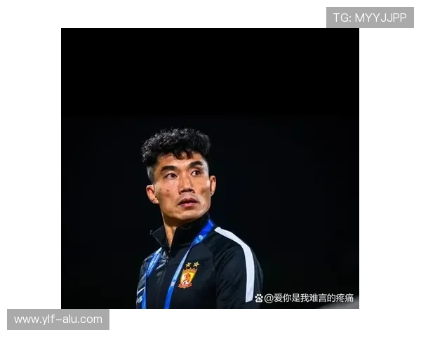 刀疤足球明星的传奇人生与不屈精神背后的故事